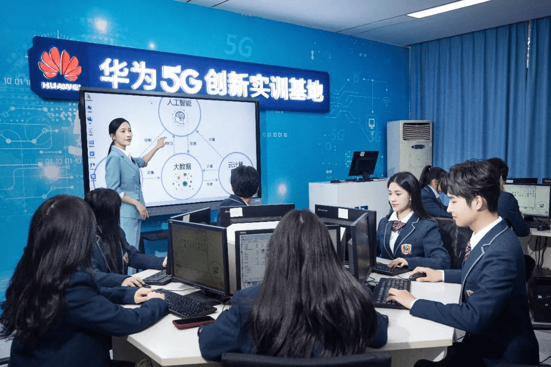 @初中畢業生及家長，擇校如何避坑？