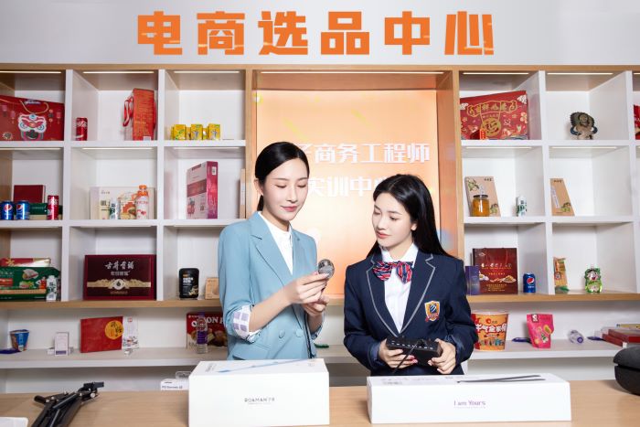 女生十七歲輟學(xué)有出息嗎？