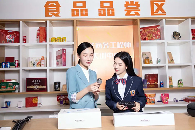 考試不理想，新華電腦學校與你一同成長